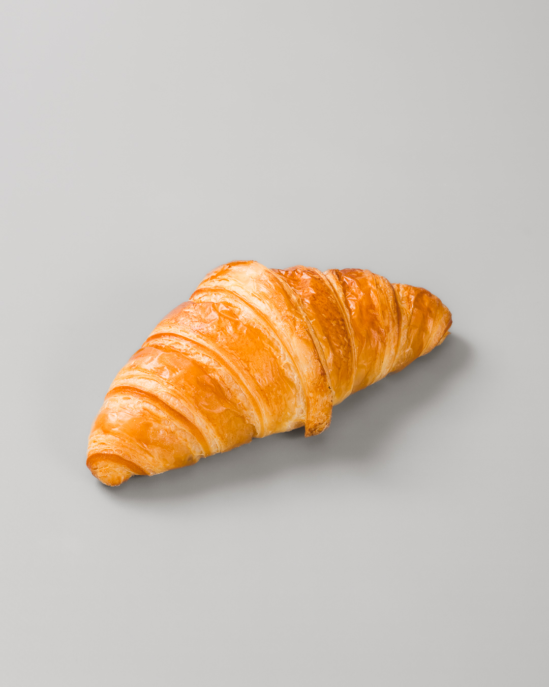 croissant sur un fond gris