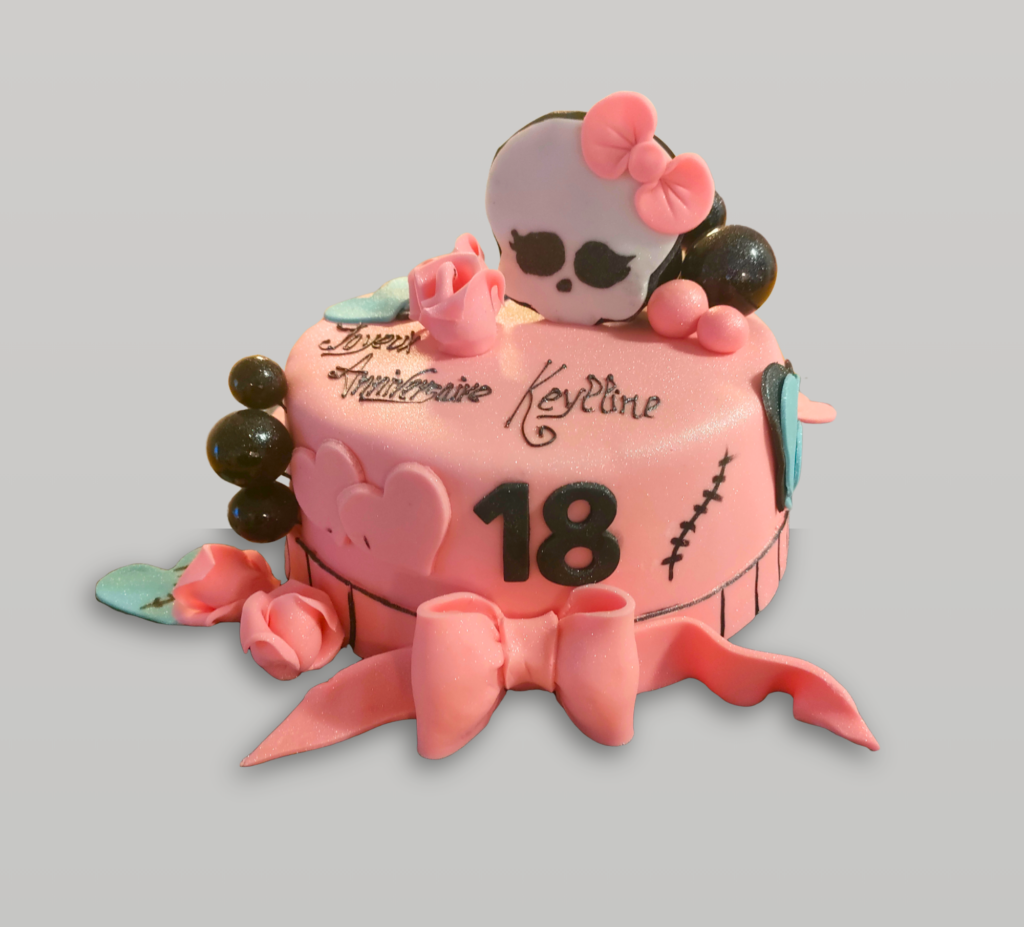 Gâteau monster high pâte à sucre